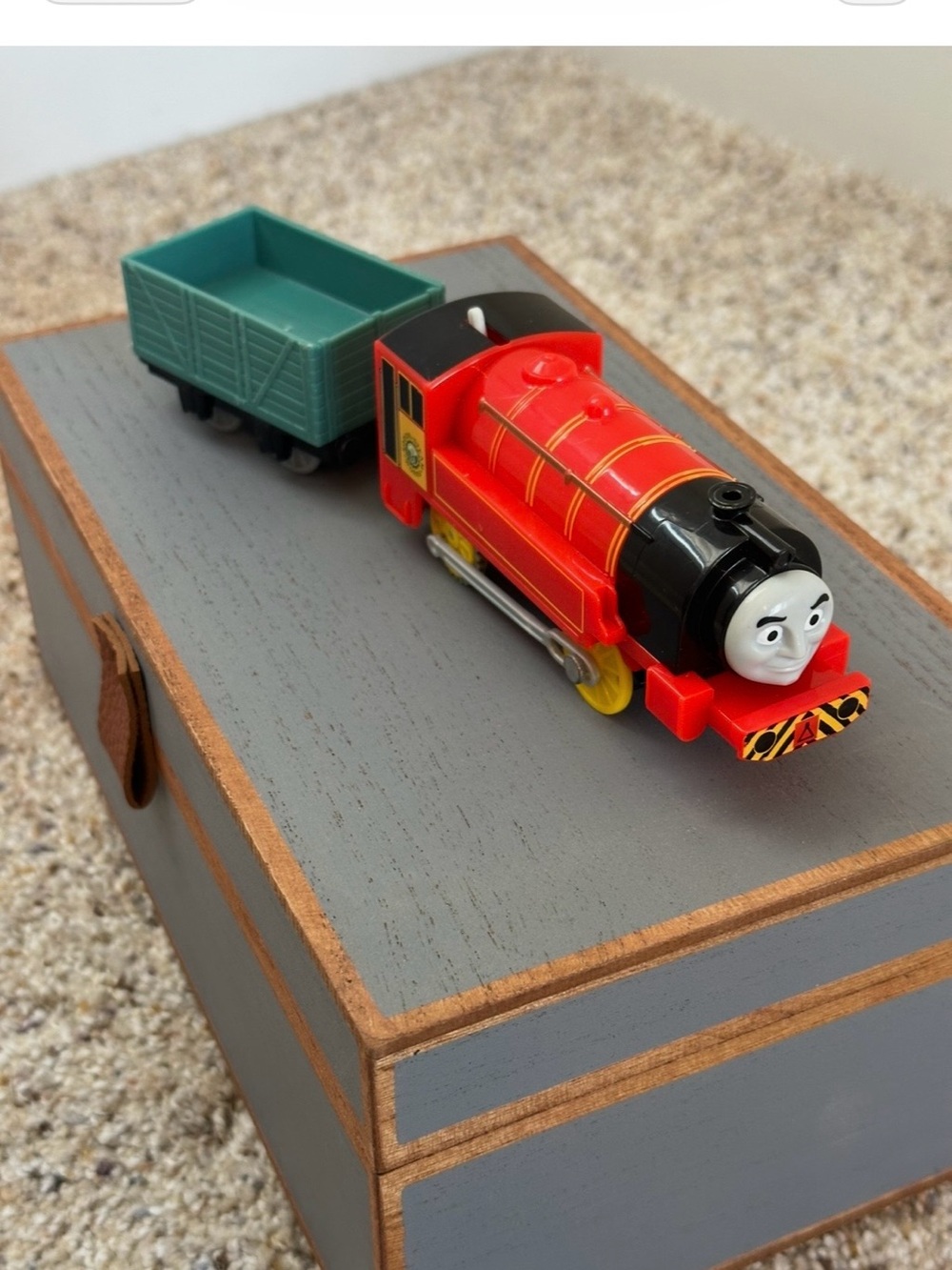 Thomas & Friends TrackMaster, Motorized Victor Engine - Picture 2 of 5